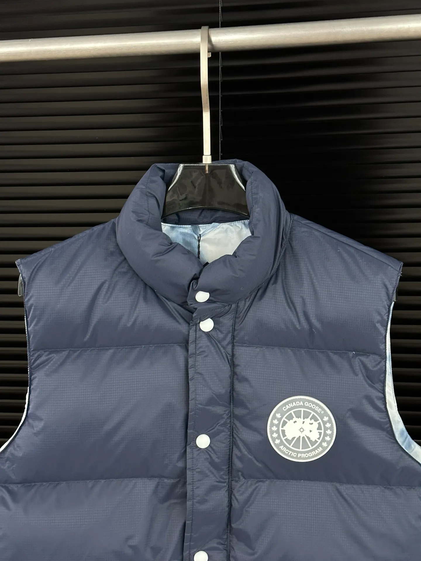 P400 【𝗖𝗮𝗻𝗮𝗱𝗮𝗴𝗼𝗼𝘀𝗲】/Canada Goose/White Label Glacier Down Vest/Reservoir Blue